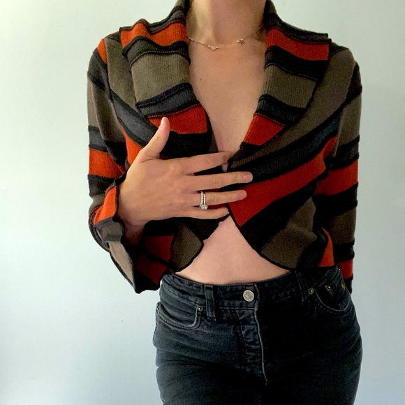 Sweaters - HOST PICK!!!! Vintage bolero
